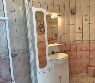 Pitres Bed & Breakfast | Domaine Athéna