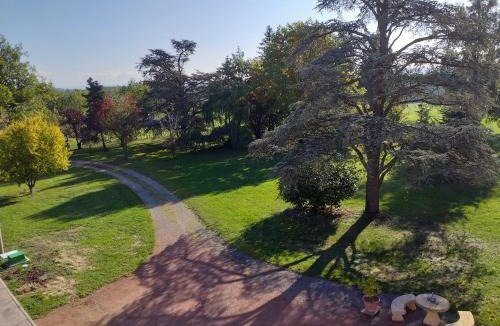 Ouches Bed & Breakfast | DOMAINE BERENGUER