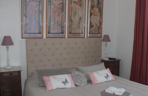 Escolives-Sainte-Camille Bed & Breakfast | Domaine Borgnat