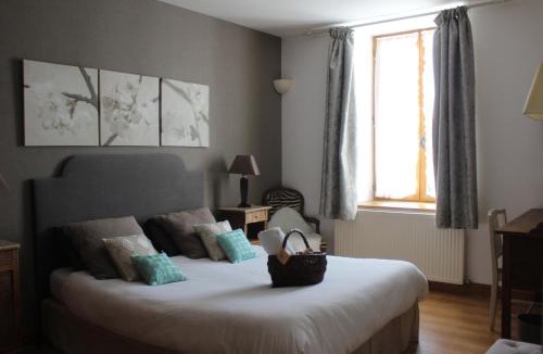 Escolives-Sainte-Camille Bed & Breakfast | Domaine Borgnat