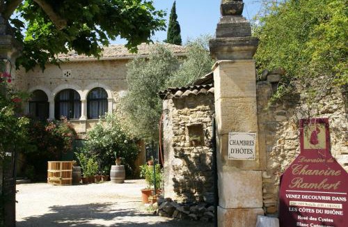 Saint-Andre-d'Olerargues Bed & Breakfast | Domaine Chanoine Rambert