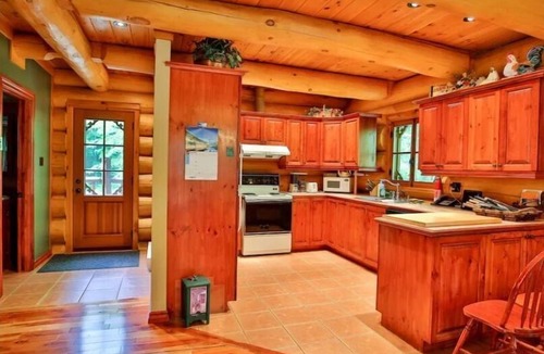 Grenville-sur-la-Rouge Ski Chalet | Domaine La Cedriere.