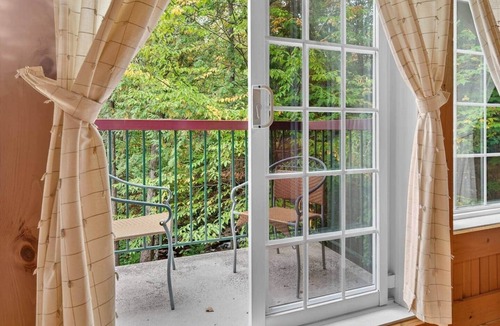 Saint-Alexis-des-Monts Ski Chalet | Domaine Rivière Sacacomie - L'Hirondelle