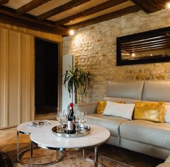 Verson House | Domaine Casteele