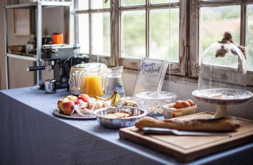 Mouthoumet House | Domaine Castelnaut : Gîte and Château