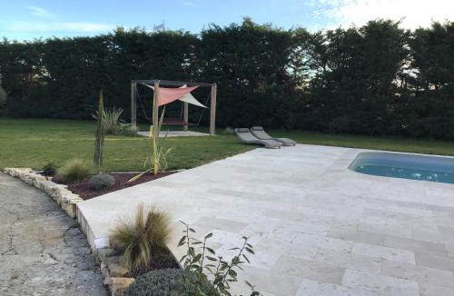 Saint-Paulet-de-Caisson House | Domaine Chamarel