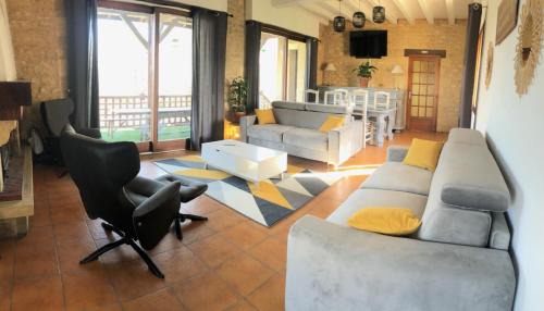 Cours-de-Pile House | Domaine CocoBeach