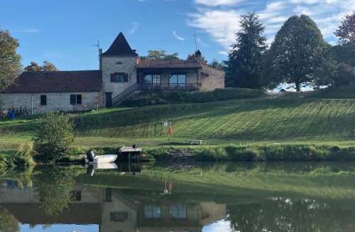 Cours-de-Pile House | Domaine CocoBeach