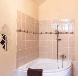 Saint-Jean-d'Alcapies Bed & Breakfast | Domaine d'Alcapiès