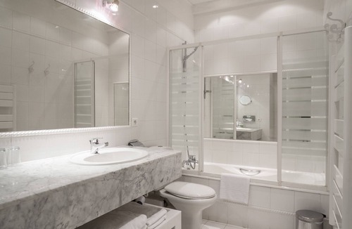 Villalbe Hotel | Domaine d'Auriac