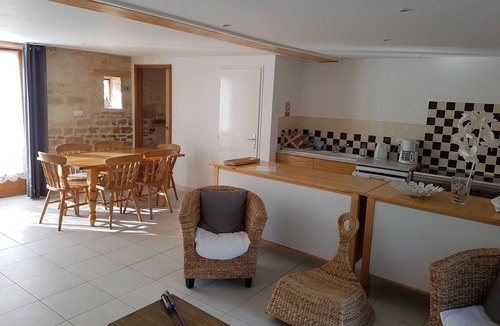 Saint-Pierre-d'Amilly Cottage | Domaine de pegon: 6 gites sleeping 36, reception room and swimming pool.