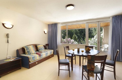 Vallon-Pont-d'Arc Apartment | Domaine de Chames ST6V