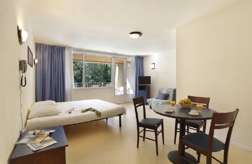 Vallon-Pont-d'Arc Apartment | Domaine de Chames ST3V