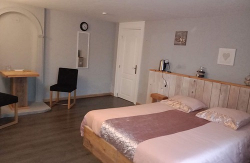 Granges-Aumontzey House | Domaine d'olea rosa