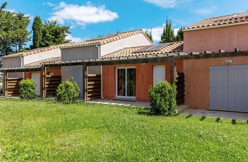 Saint-Christol House | Domaine de Bacchus-2 pièces 4 pers. by Interhome