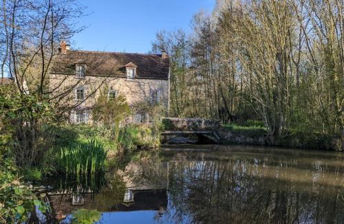 Augerville-la-Riviere House | Domaine de Beaudon Le Moulin