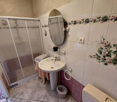 Paluel Hotel | Domaine de Bertheauville