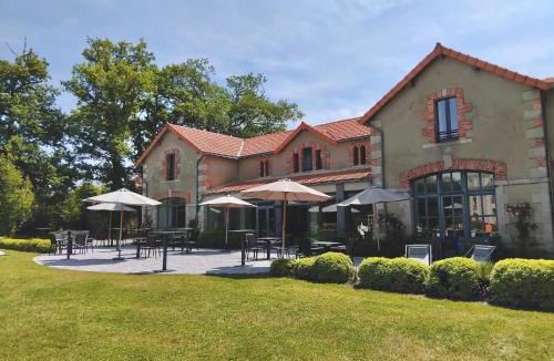 La Mothe-Achard Hotel | Domaine de Brandois