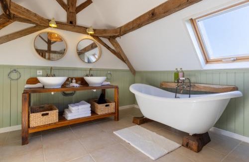 Sainte-Sabine-Born House | Domaine de Chaupre