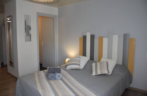 Dolmayrac Bed & Breakfast | Domaine de Calbiac - On the boardwalk
