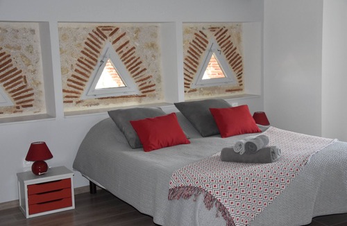 Dolmayrac Bed & Breakfast | Domaine de Calbiac - On the boardwalk