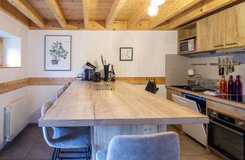 Les Salles House | Domaine de charme 2 gîtes, 15 pers, animaux admis, wifi - FR-1-496-368
