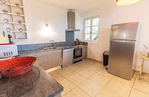 Issirac House | Domaine de Coulon, Maison Cornillon