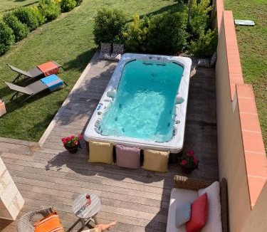 Castelnau-de-Montmiral Villa | Domaine de la Durantie - Villas avec Spa de nage