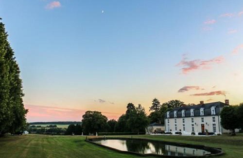 Fresneaux-Montchevreuil House | Domaine de Montchevreuil