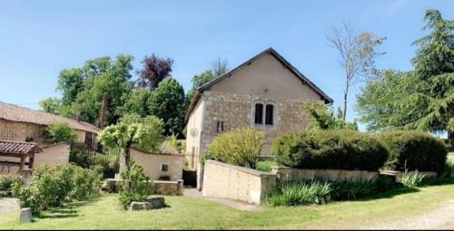 Saint-Front-de-Pradoux House | Domaine de Beaufort