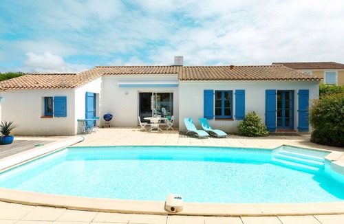 Saint-Jean-de-Monts House | Domaine de Vertmarines by Interhome