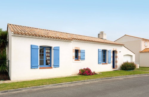 Saint-Jean-de-Monts House | Domaine de Vertmarines by Interhome