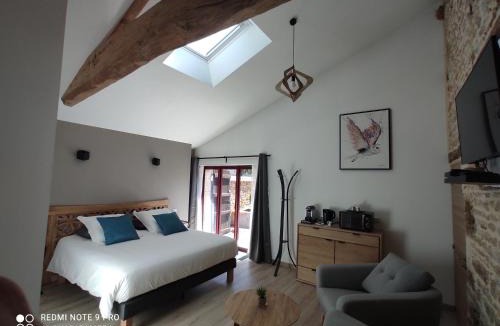 Saint-Juire-Champgillon Bed & Breakfast | Domaine de l'Orfraie