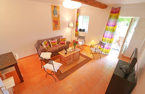 Aragon Cottage | Domaine de Garille - The Well