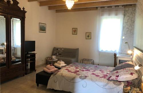 Castelsarrasin House | Domaine de l'île - Gîtes et chambres d'hôtes