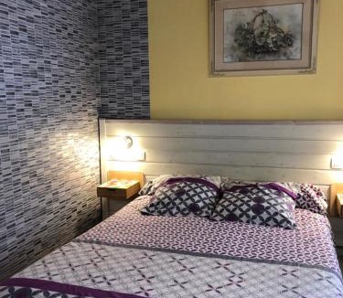 Castelsarrasin House | Domaine de l'île - Gîtes et chambres d'hôtes