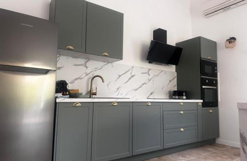 Bessan Apartment | Domaine de l'Aumone