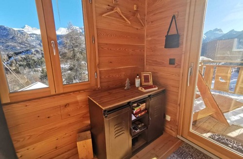 Le Lauzet-Ubaye Cabin | Domaine de l'Esperluette - Cabane Les Eaux Tortes