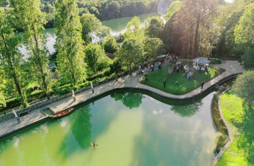 Boissise-la-Bertrand Apartment | Domaine de l'Orangerie - La Roseraie