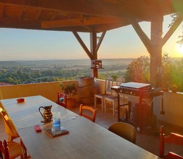 Saint-Jean-de-Thurac House | Domaine de la Crête Gîte Les CoCottes ZEEN