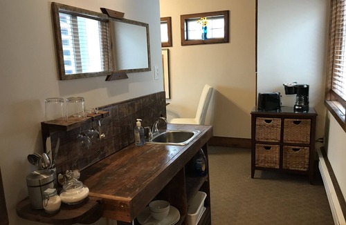 Saint-Boniface Apartment | Domaine de la Baie - Suites and room - La Gabelle