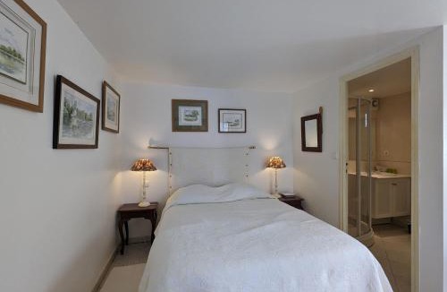 Azay-le-Ferron Bed & Breakfast | Domaine de la Botterie, Jaune