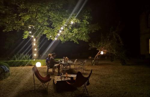 Mouzieys-Teulet Bed & Breakfast | Domaine de la Célarié