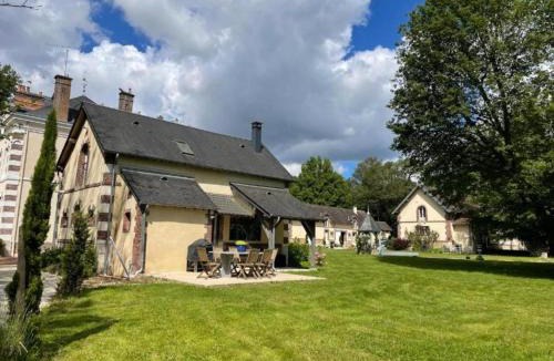 Gien House | Domaine De La Chênaie Les Hortensias