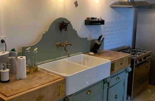 Rouvre House | Domaine de la Cour