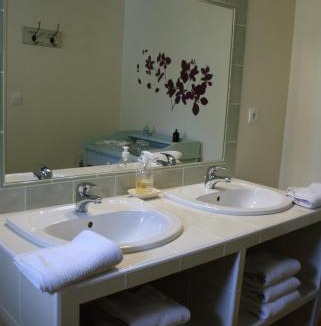 Ballan-Mire Hotel | Domaine de la Commanderie de Ballan