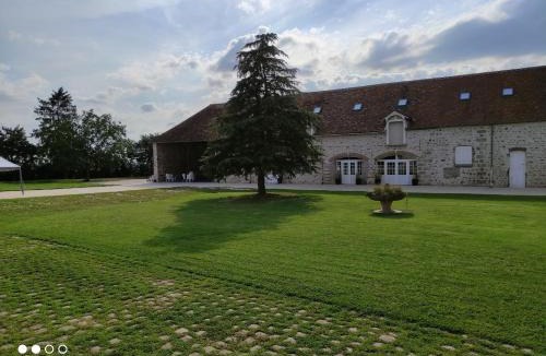 Mormant Bed & Breakfast | Domaine de la Ferme de Mont