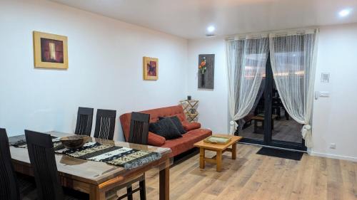 La Roche-sur-Foron House | Domaine de la Griffe-maison mitoyenne Cou