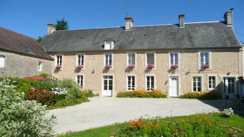 Mandeville-en-Bessin Bed & Breakfast | Domaine De La Cour Vautier