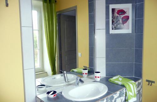 Mandeville-en-Bessin Bed & Breakfast | Domaine De La Cour Vautier